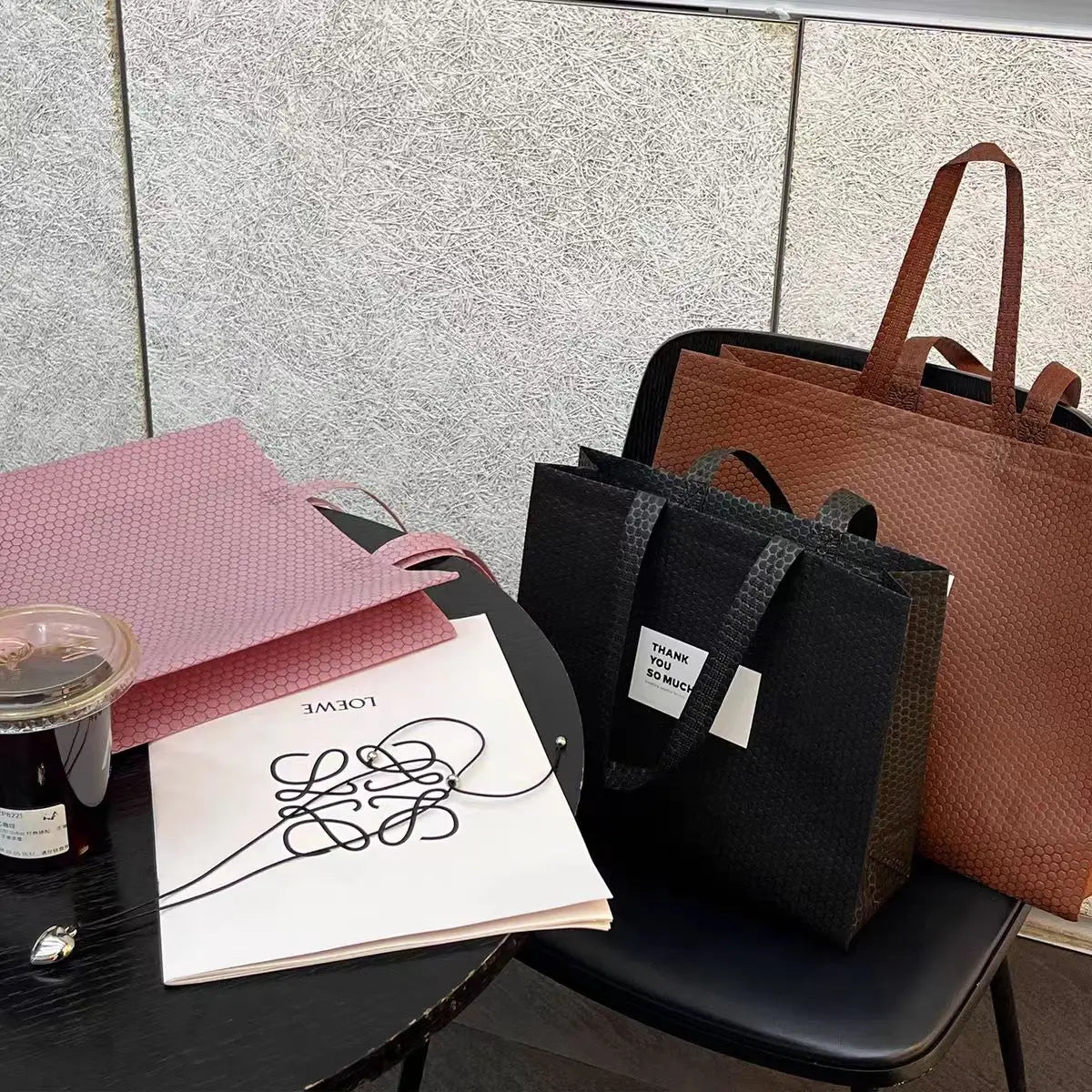 Good Quality Customized Plastic Clothing Shoulder Belts Packing Bags